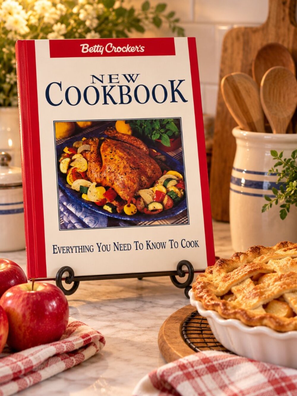 Betty Crocker’s New Cookbook 8th Edition 1996 Hardcover 900+ Recipes